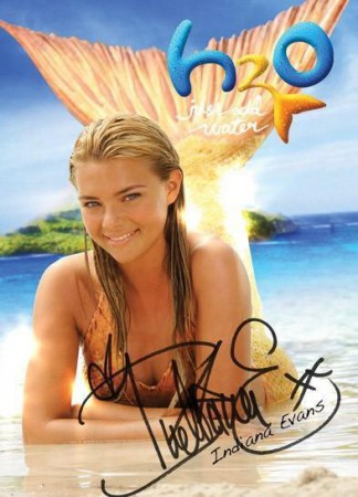 Indiana Evans autógramm